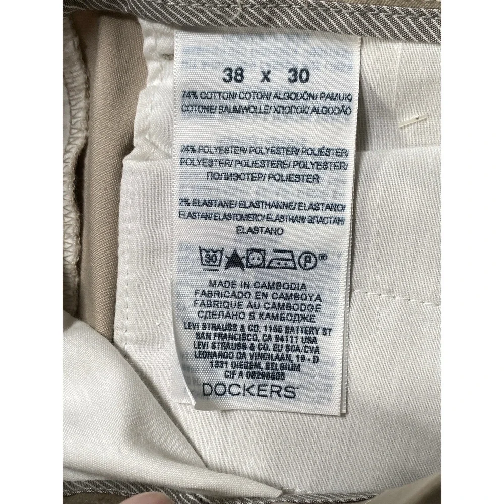 NWT Dockers Pleated Classic Cuffed Fit D3 Iron Free Pants Stretch Khaki Tan Bone